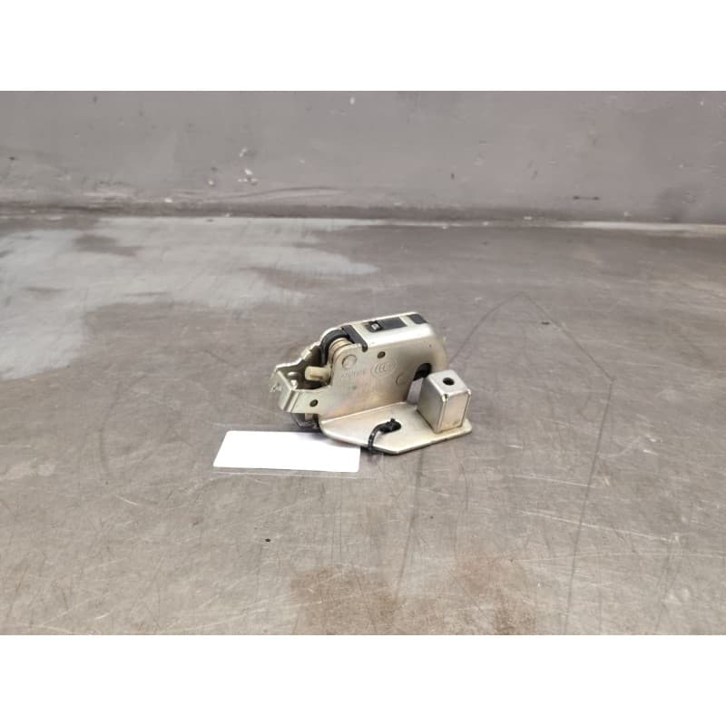 Recambio de cerradura puerta carga para volkswagen crafter 30-50 furgoneta (2e_) 2.0 tdi referencia OEM IAM A9067401135 - Blanco