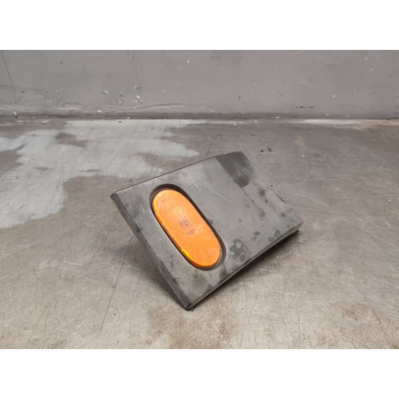 Recambio de moldura para volkswagen crafter 30-50 furgoneta (2e_) 2.0 tdi referencia OEM IAM A9066901182 - Blanco
