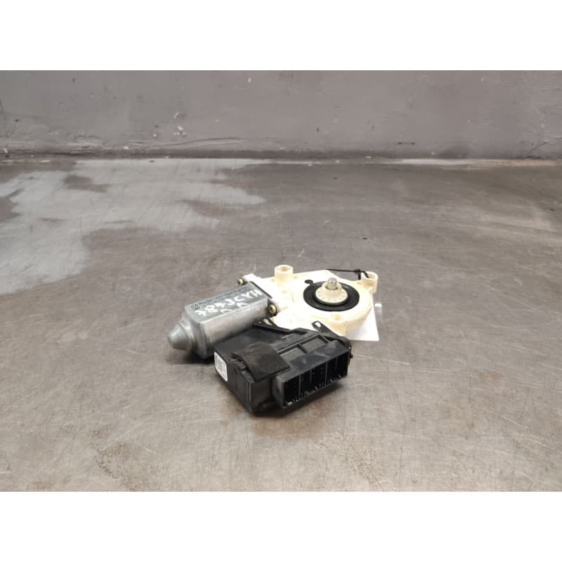 Recambio de motor elevalunas delantero derecho para seat ibiza iii (6l1) 1.9 sdi referencia OEM IAM 7746002101