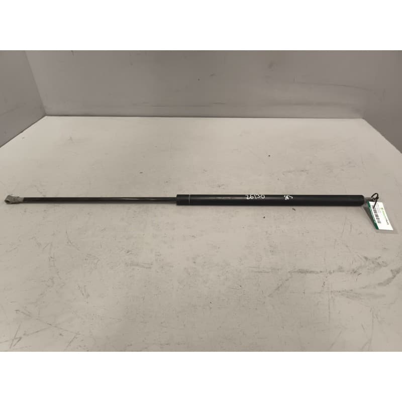 Recambio de bombin calandra para iveco eurocargo chasis (typ 130 e 18) larga distancia referencia OEM IAM 98444262 - Amarillo