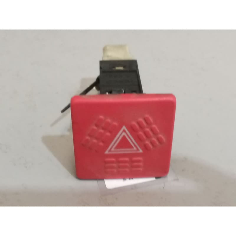 Recambio de warning para iveco eurocargo chasis (typ 130 e 18) larga distancia referencia OEM IAM - Amarillo
