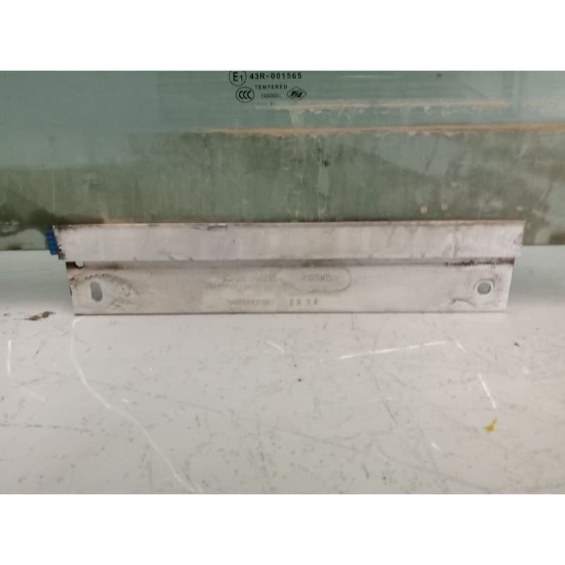 Recambio de luna delantera izquierda para renault trucks midlum 220.08 (220cv) referencia OEM IAM 7420827128 - Blanco
