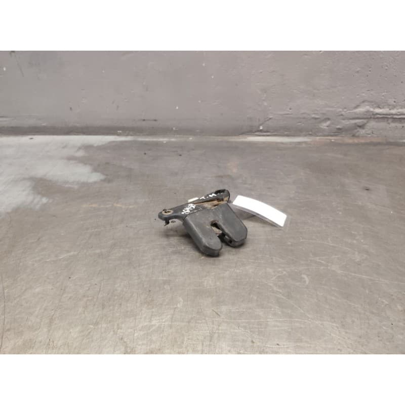 Recambio de cerradura maletero / porton para seat toledo ii (1m2) 1.9 tdi referencia OEM IAM 8D5827505 - Negro