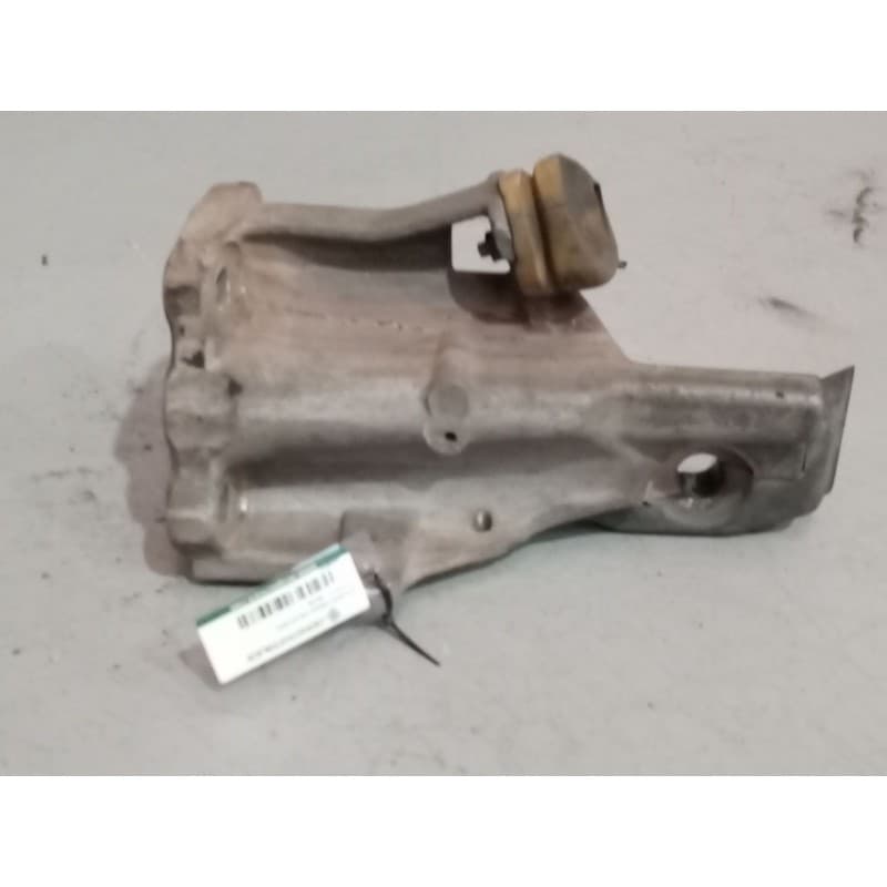 Recambio de soporte cabina delantero para scania 4 - series 164 l/580 referencia OEM IAM 1409340 - Blanco