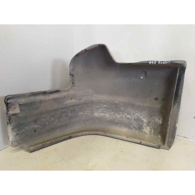 Recambio de guardabarros delantero derecho para man l2000 9.153-10.224 euroi/ii 4.6 diesel referencia OEM IAM 85612300006 - Blanco