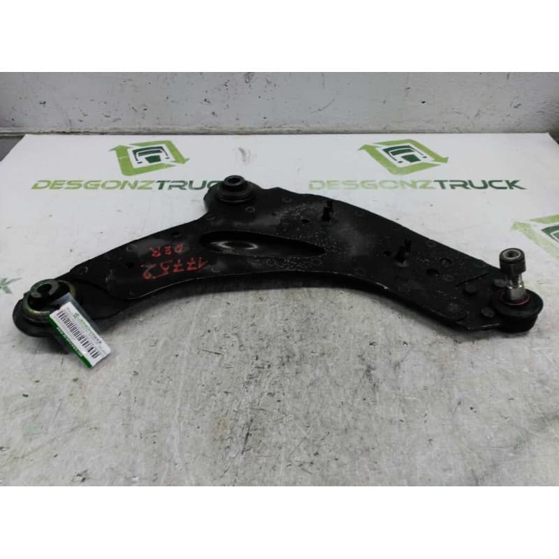 Recambio de brazo suspension inferior delantero derecho para nissan primastar autobús (x83) dci 140 referencia OEM IAM - Blanco