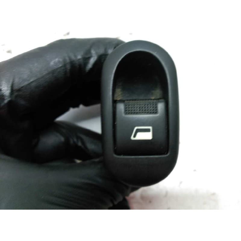 Recambio de mando elevalunas delantero derecho para citroën c2 furio referencia OEM IAM 96605364XT - Azul