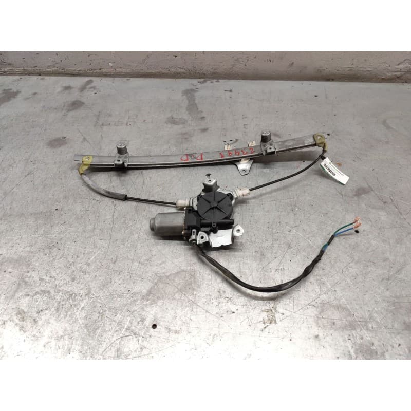 Recambio de elevalunas delantero derecho para nissan almera tino (v10) 2.2 dci referencia OEM IAM 400698