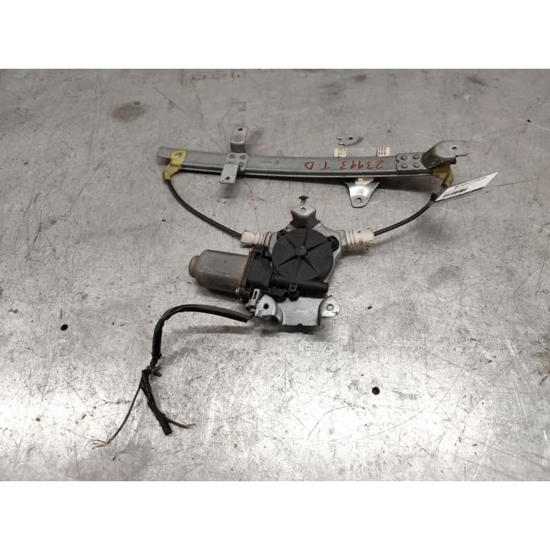 Recambio de elevalunas trasero derecho para nissan almera tino (v10) 2.2 dci referencia OEM IAM 400600