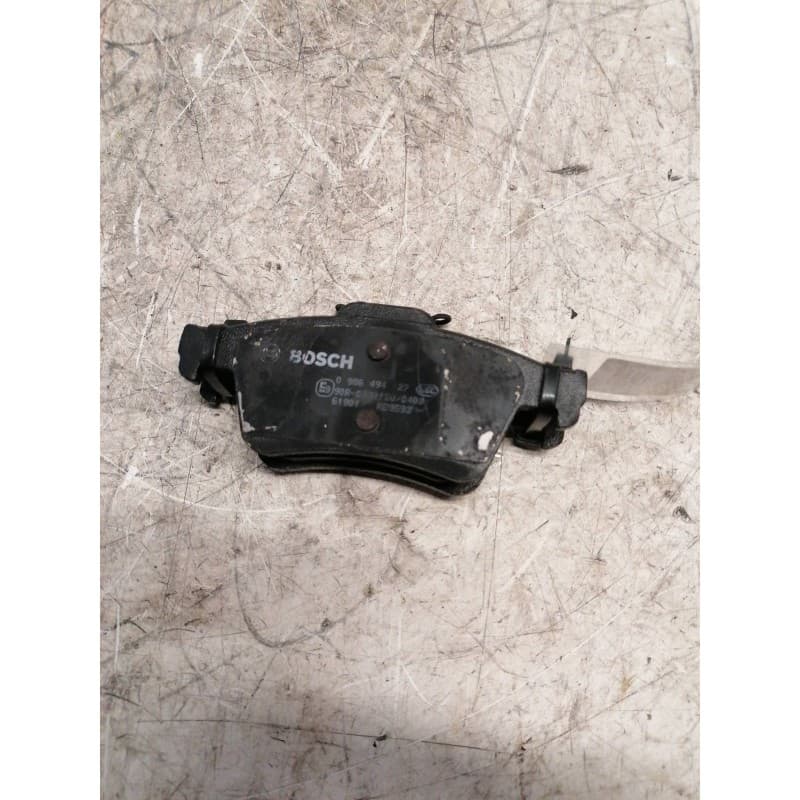 Recambio de pastillas de freno traseras para ford focus lim. (cb4) titanium referencia OEM IAM 0986494127 - Blanco