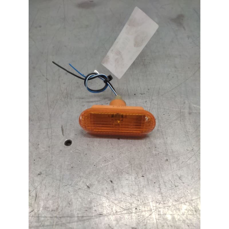 Recambio de piloto lateral derecho para ford fusion (cbk) ambiente referencia OEM IAM - Negro