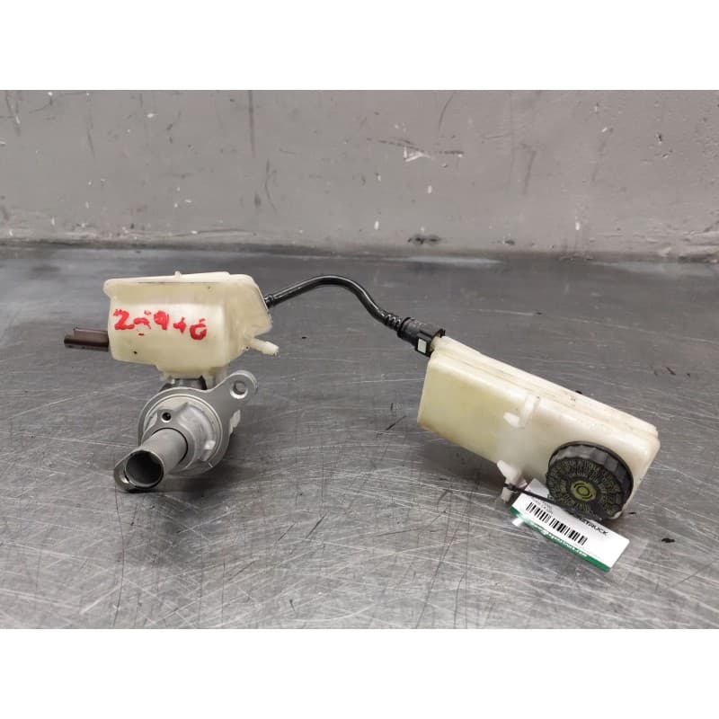 Recambio de bomba freno para citroën c4 lim. business referencia OEM IAM 968093158000 - Gris