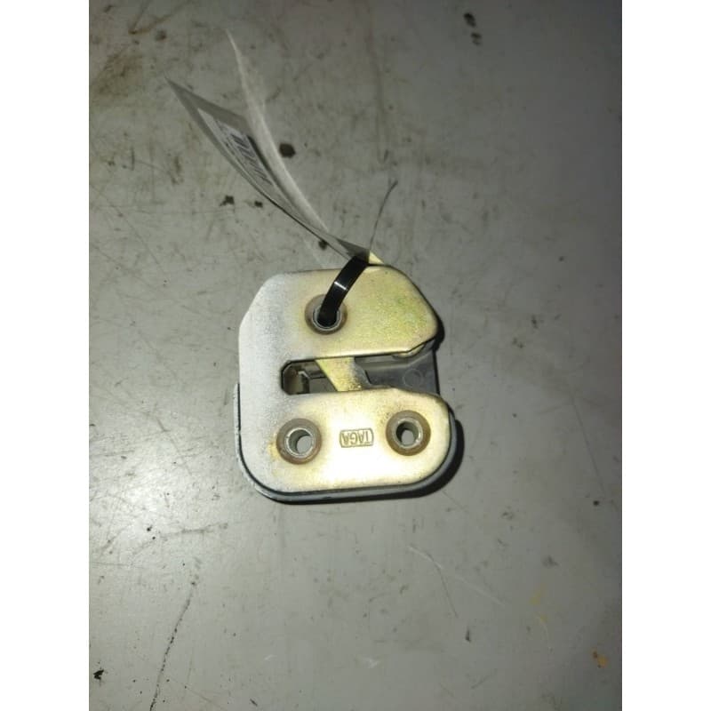 Recambio de cerradura puerta delantera derecha para man l 2000 evolution 6.9 diesel referencia OEM IAM 85626806010 - Blanco