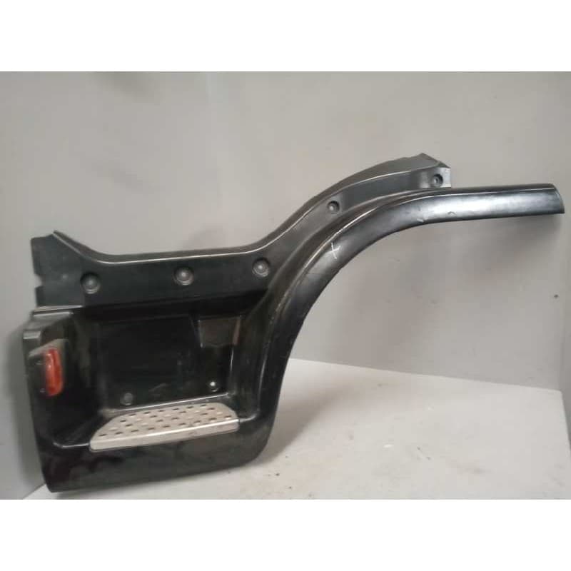 Recambio de paso rueda delantero izquierdo para man tg - l 12.210 4.6 diesel referencia OEM IAM 81615100275 - Blanco