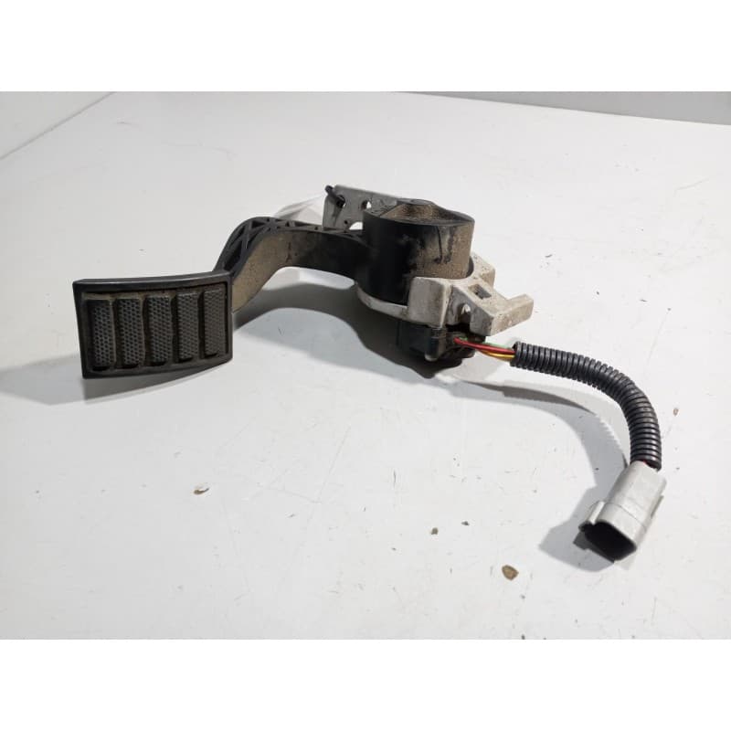 Recambio de pedal acelerador para volvo fm 300 9.4 diesel (2006 - 2013) 9364 300 referencia OEM IAM 84557585 - Blanco