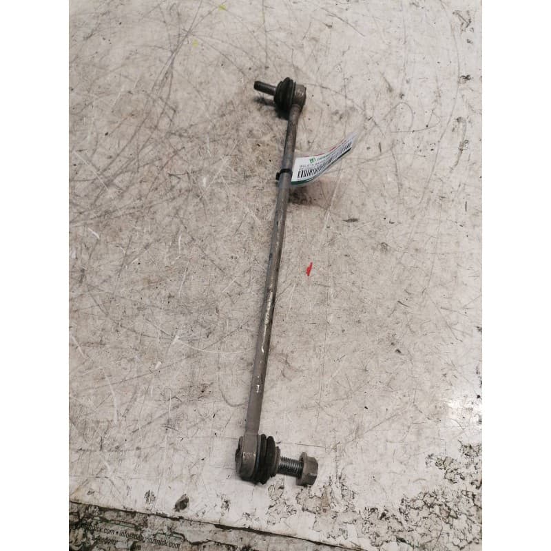 Recambio de bieleta barra estabilizadora delantera para peugeot 308 sw envy referencia OEM IAM - Negro
