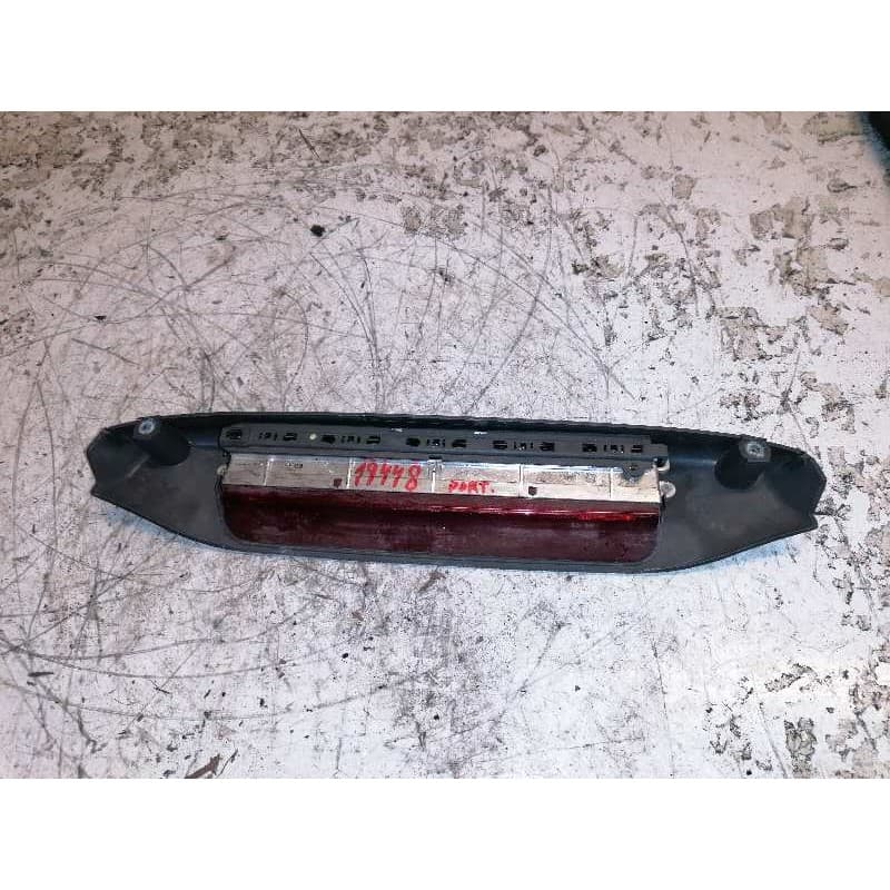 Recambio de luz central de freno para fiat panda (169) 1.1 8v referencia OEM IAM 2 PINS - Blanco