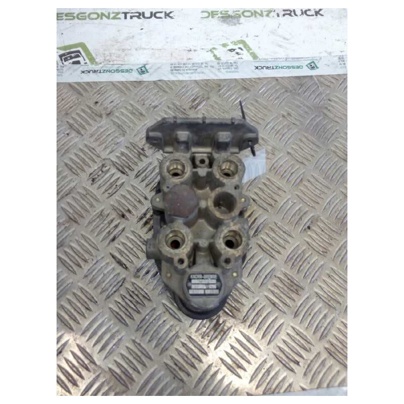 Recambio de valvula aire para iveco eurostar (ld) fsa (ld 440 e 43 4x2) gran espacio referencia OEM IAM AE4502 K011931 VALVULA - Blanco