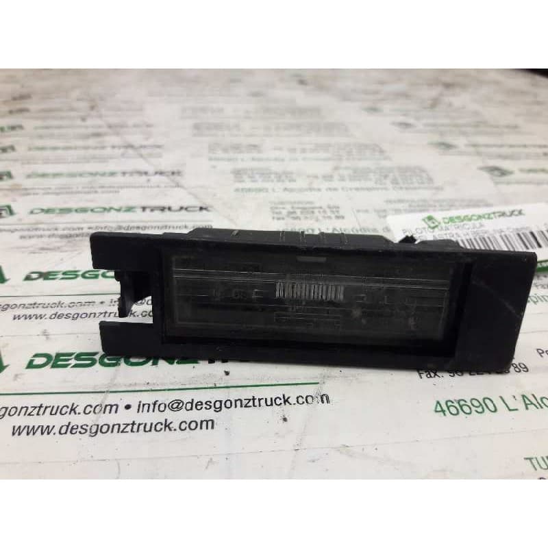 Recambio de piloto matricula para opel astra h berlina cosmo referencia OEM IAM - Gris