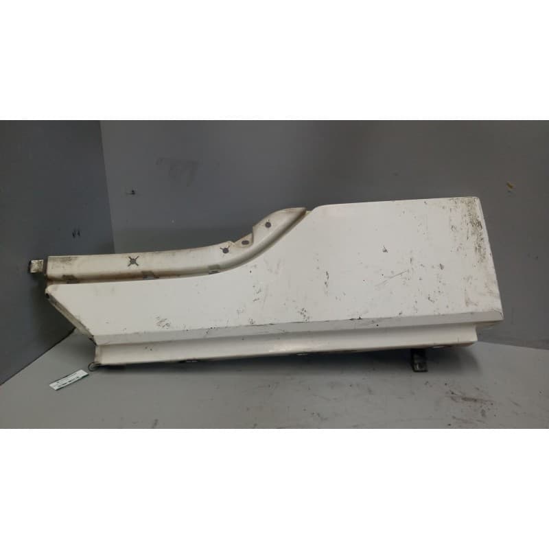 Recambio de moldura trasera cabina para volvo fh 440 12.8 diesel referencia OEM IAM 3175930 DERECHA - Blanco