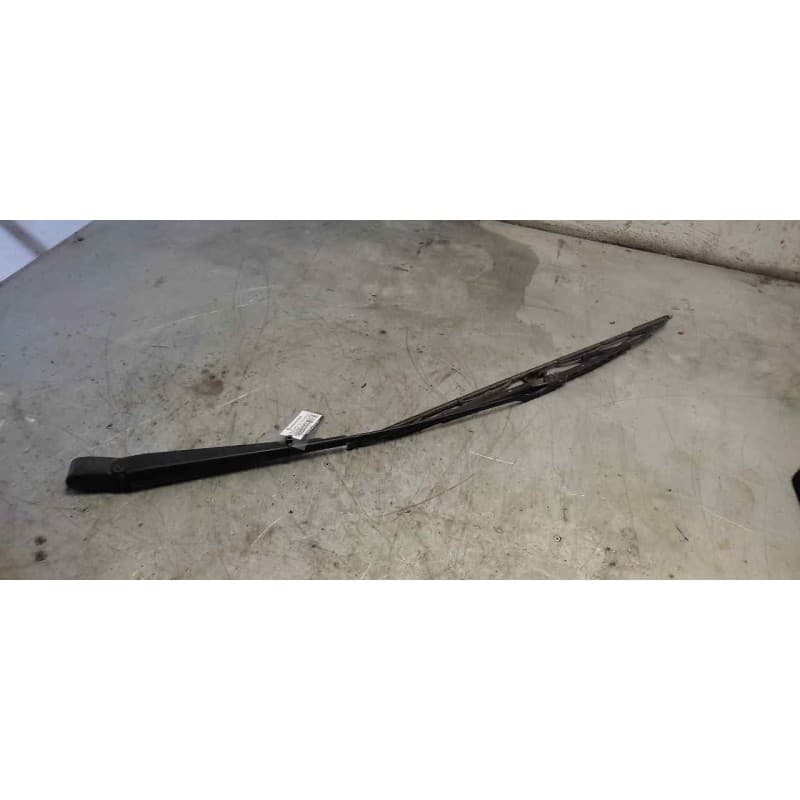 Recambio de brazo limpia delantero derecho para ford transit mod.2000 caja abierta ft 300 2.0 medio referencia OEM IAM - Blanco