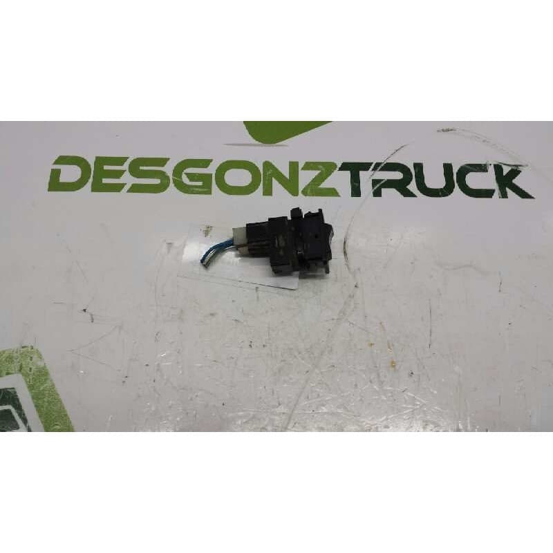 Recambio de boton agua limpia para nissan patrol (k/w160) hardtop (k160) referencia OEM IAM - Blanco