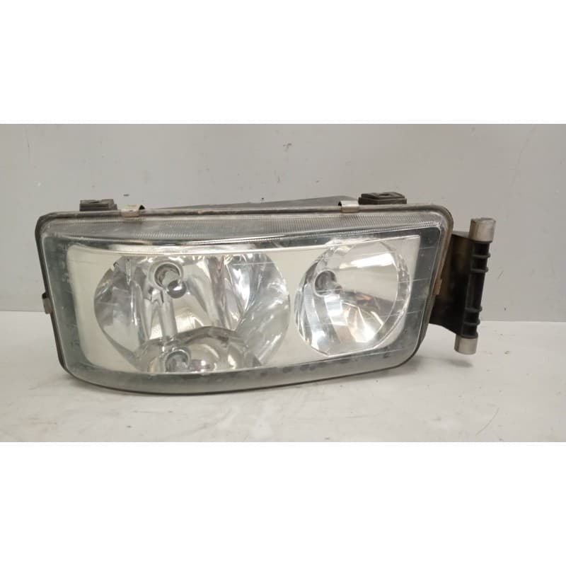Recambio de faro izquierdo para man tg - l 12.240 12.240 chasis lx referencia OEM IAM