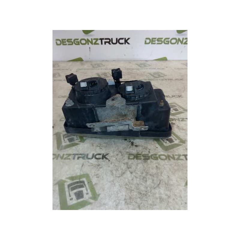 Recambio de faro antiniebla izquierdo para iveco eurostar (ld) fsa (ld 440 e 48 4x2) gran espacio referencia OEM IAM