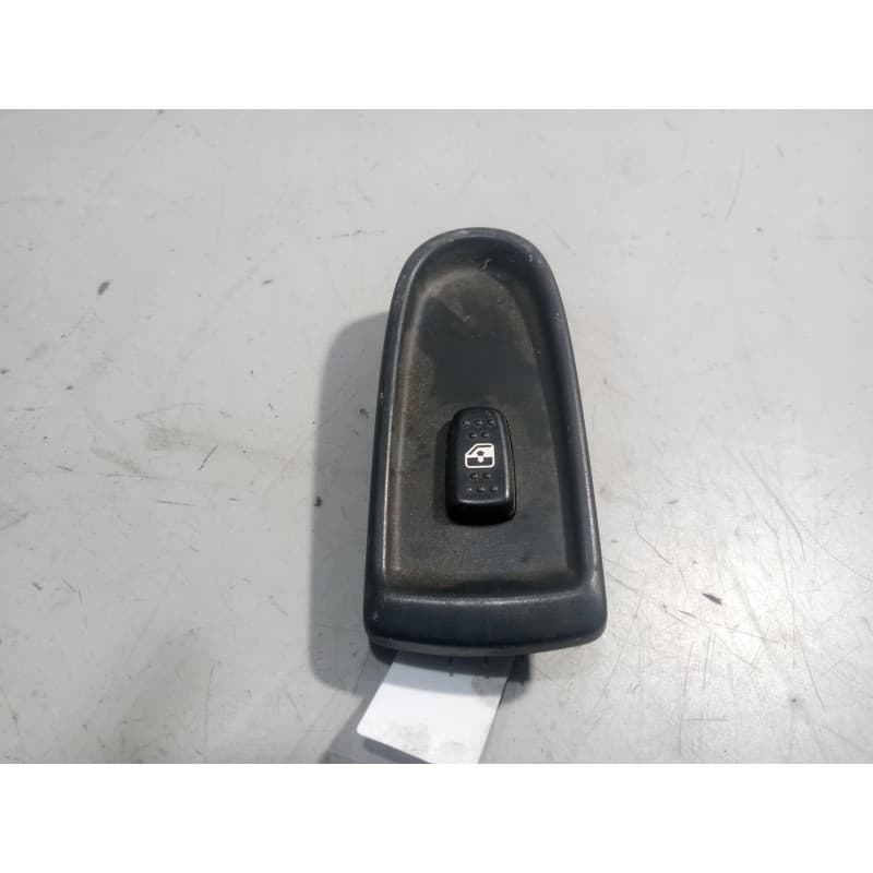 Recambio de mando elevalunas delantero derecho para iveco daily caja cerrada (2006 =>) caja cerrada gran espacio 35c... batalla - Blanco