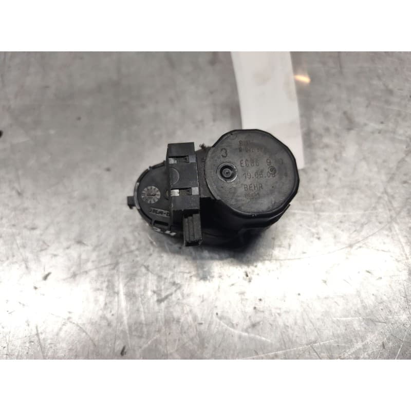 Recambio de motor apertura trampillas climatizador para bmw serie 5 berlina (e60) 520d referencia OEM IAM 6942994 3 PINS - Negro