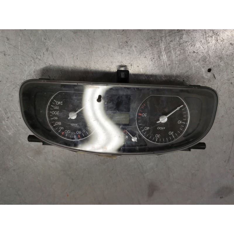 Recambio de cuadro instrumentos para renault laguna ii grandtour (kg0/1_) 2.2 dci (kg0f) referencia OEM IAM 8200328449 - Negro
