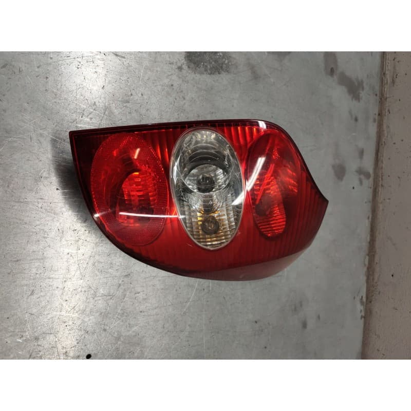 Recambio de piloto trasero derecho para renault laguna ii grandtour (kg0/1_) 2.2 dci (kg0f) referencia OEM IAM - Negro