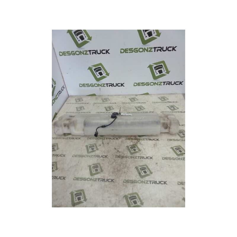 Recambio de deposito limpia para iveco eurostar (ld) fsa (ld 440 e 48 4x2) gran espacio referencia OEM IAM - Blanco