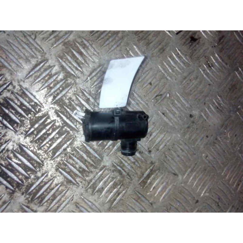 Recambio de bomba limpia para nissan cabstar e cabina simple cabina individual referencia OEM IAM - Blanco