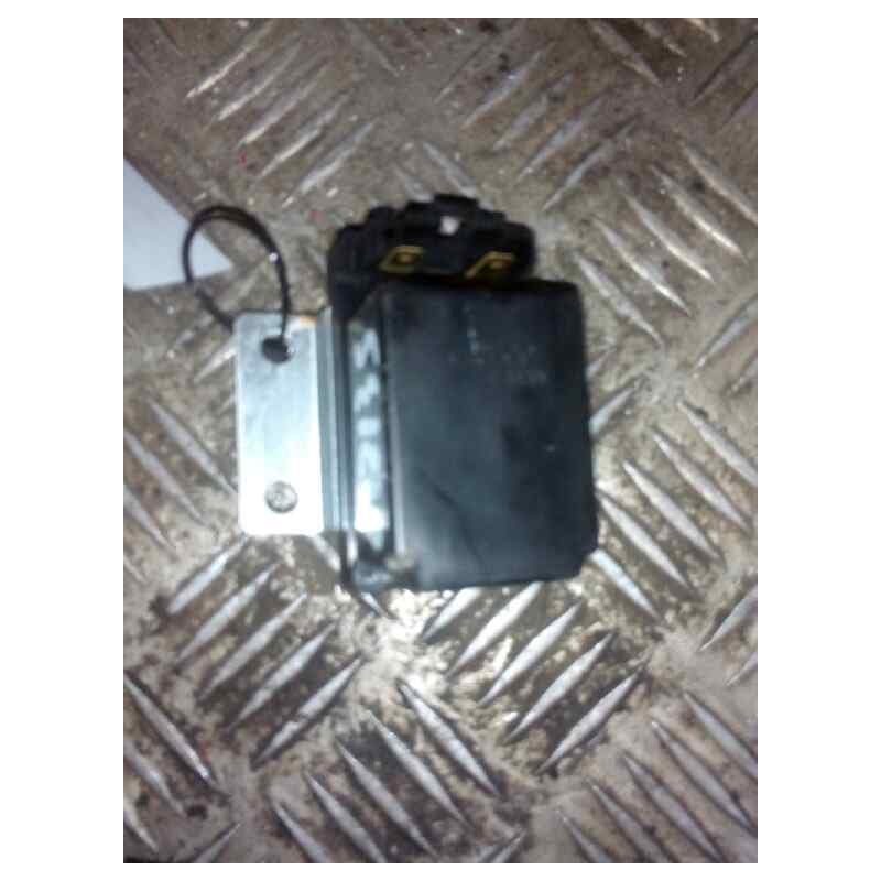 Recambio de modulo electronico para nissan cabstar e cabina simple cabina individual referencia OEM IAM 28890B8060 RELE TEMPORI - Blanco