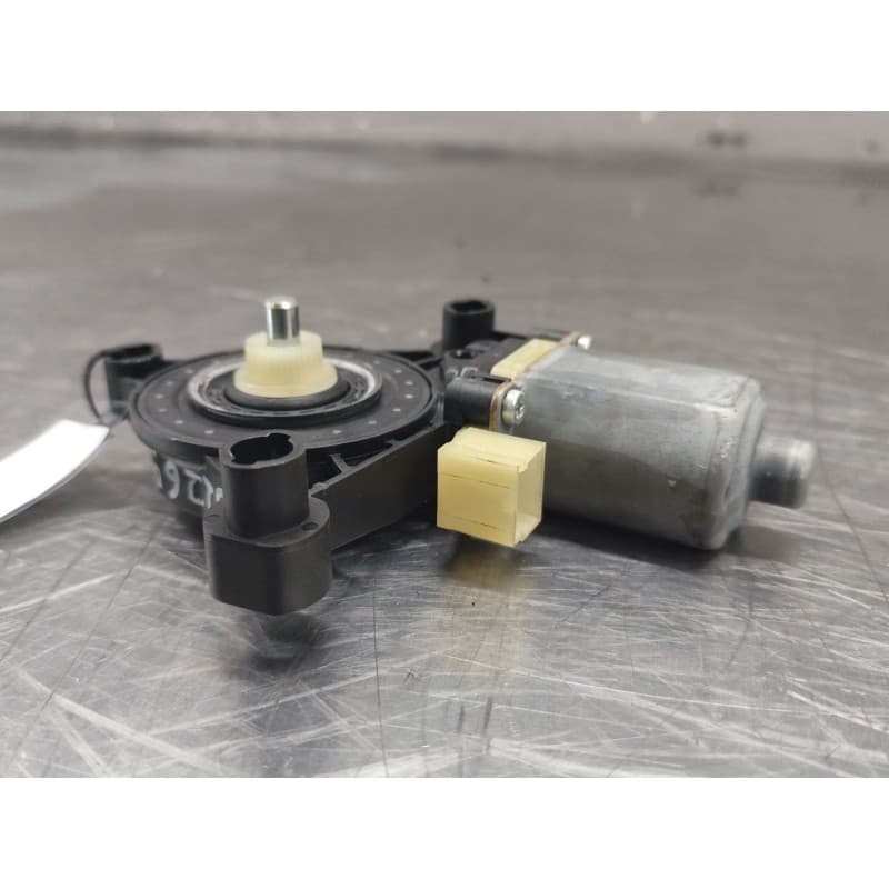 Recambio de motor elevalunas delantero derecho para audi q3 (f3b) 35 tdi quattro referencia OEM IAM 5Q0959801C - Blanco