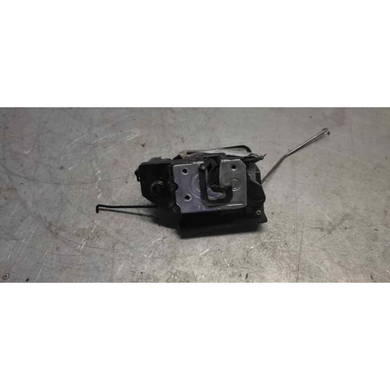 Recambio de cerradura puerta delantera izquierda para ssangyong kyron 270 xdi limited 4wd referencia OEM IAM 5 PINS