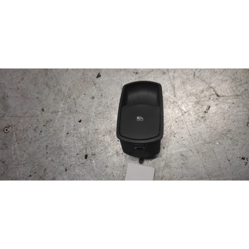 Recambio de mando elevalunas delantero derecho para opel corsa d selective referencia OEM IAM 315625731 13189333 - Blanco