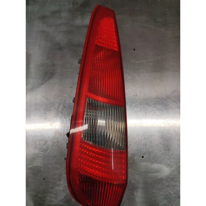 Recambio de piloto trasero izquierdo para ford fiesta v (jh_, jd_) 1.4 16v referencia OEM IAM - Plata