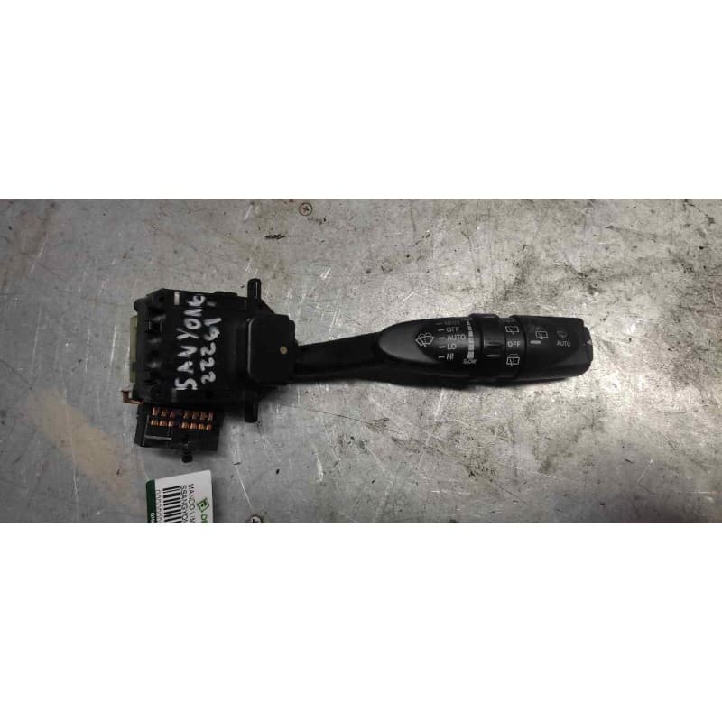 Recambio de mando limpia para ssangyong kyron 270 xdi limited 4wd referencia OEM IAM 14 PINS