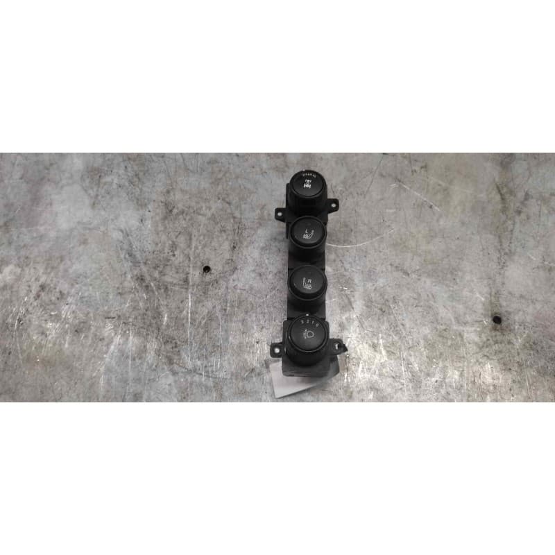 Recambio de mando multifuncion para ssangyong kyron 270 xdi limited 4wd referencia OEM IAM 8530109831HCH