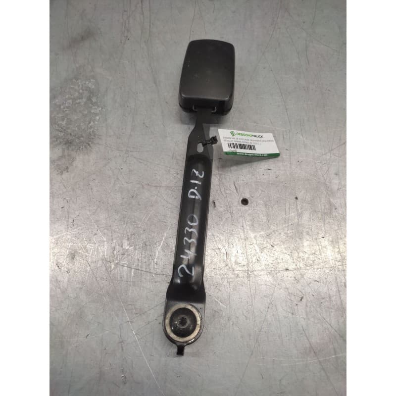 Recambio de enganche de cinturon delantero izquierdo para renault grand scénic iii (jz0/1_) 1.5 dci referencia OEM IAM - Granate