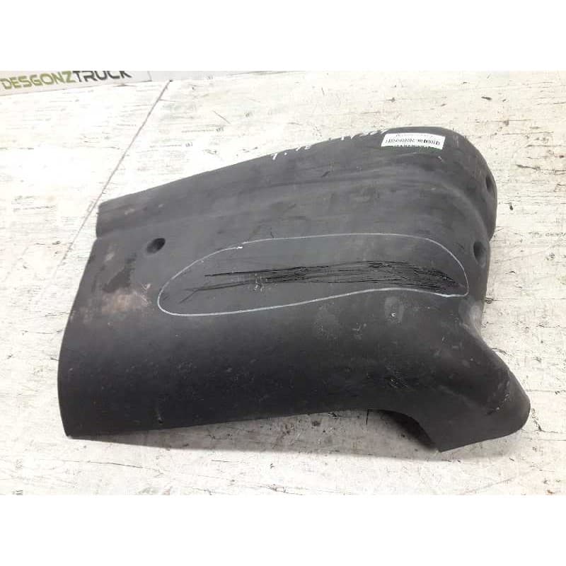 Recambio de puntera paragolpes trasera izquierda para renault master desde '98 referencia OEM IAM CON UN SOPORTE ROTO Y ALGUN D - Verde