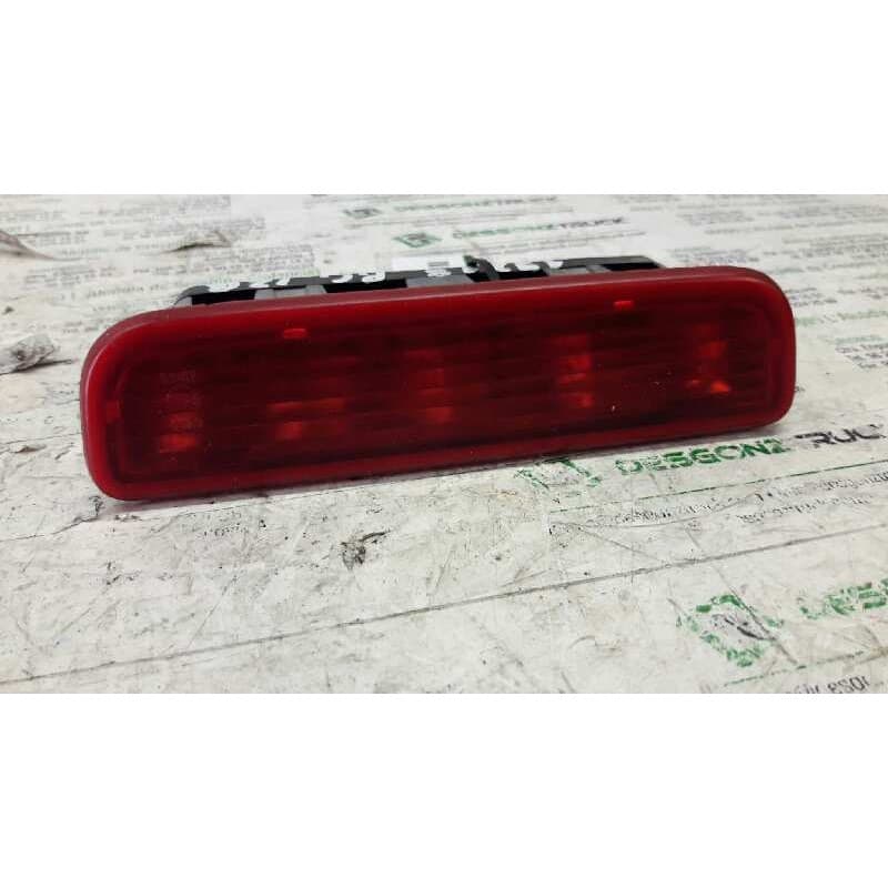 Recambio de luz central de freno para peugeot bipper básico referencia OEM IAM - Blanco