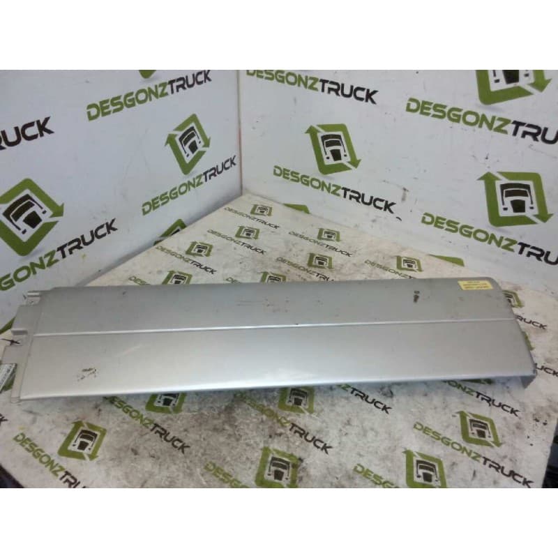 Recambio de moldura trasera cabina para man tg - a 18.430 fg / bb (e3/e4) l referencia OEM IAM 81615100552 81615100553 TRASERA I - Gris