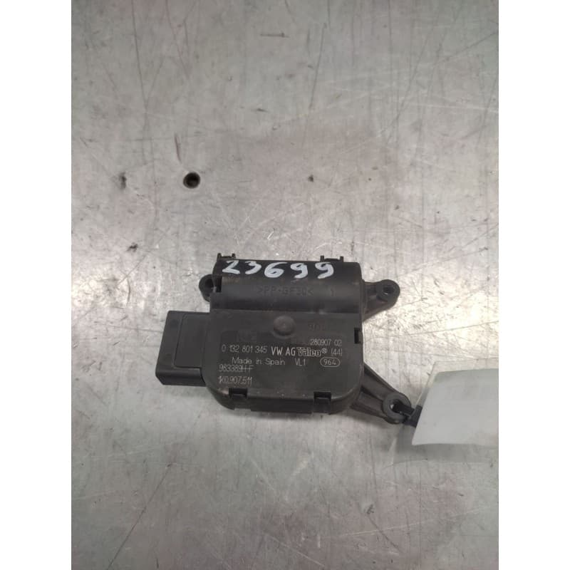 Recambio de motor apertura trampillas climatizador para volkswagen touran (1t2) advance referencia OEM IAM 0132801345 5 PINS - Negro