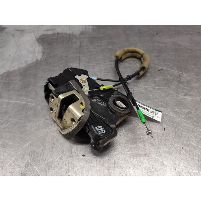 Recambio de cerradura puerta delantera derecha para toyota corolla (_e12_) 2.0 d-4d (cde120r_, cde120l_) referencia OEM IAM - Negro