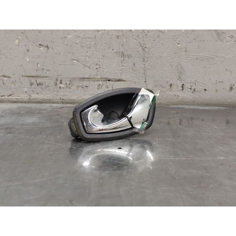 Recambio de maneta interior trasera izquierda para renault clio iv (bh_) 0.9 tce 90 referencia OEM IAM - Blanco