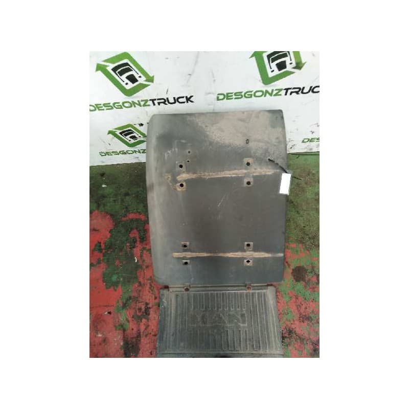 Recambio de guardabarros delantero izquierdo para man l2000 8.103-8.224 euroi/ii faki 8.224 fak compacto referencia OEM IAM - Blanco