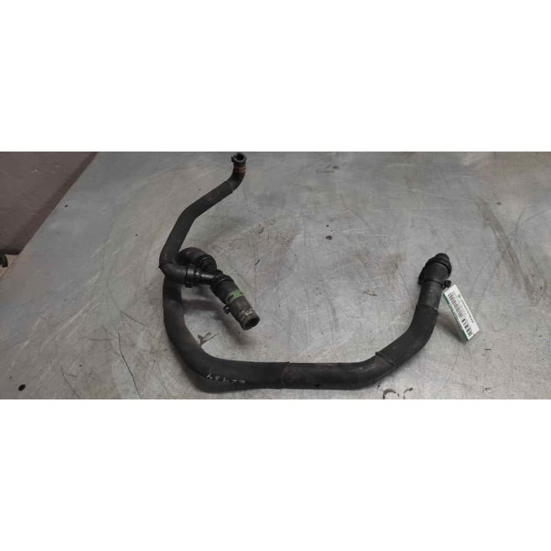 Recambio de manguera de agua para renault master kofferaufbau l3h1 3,5t referencia OEM IAM - Blanco